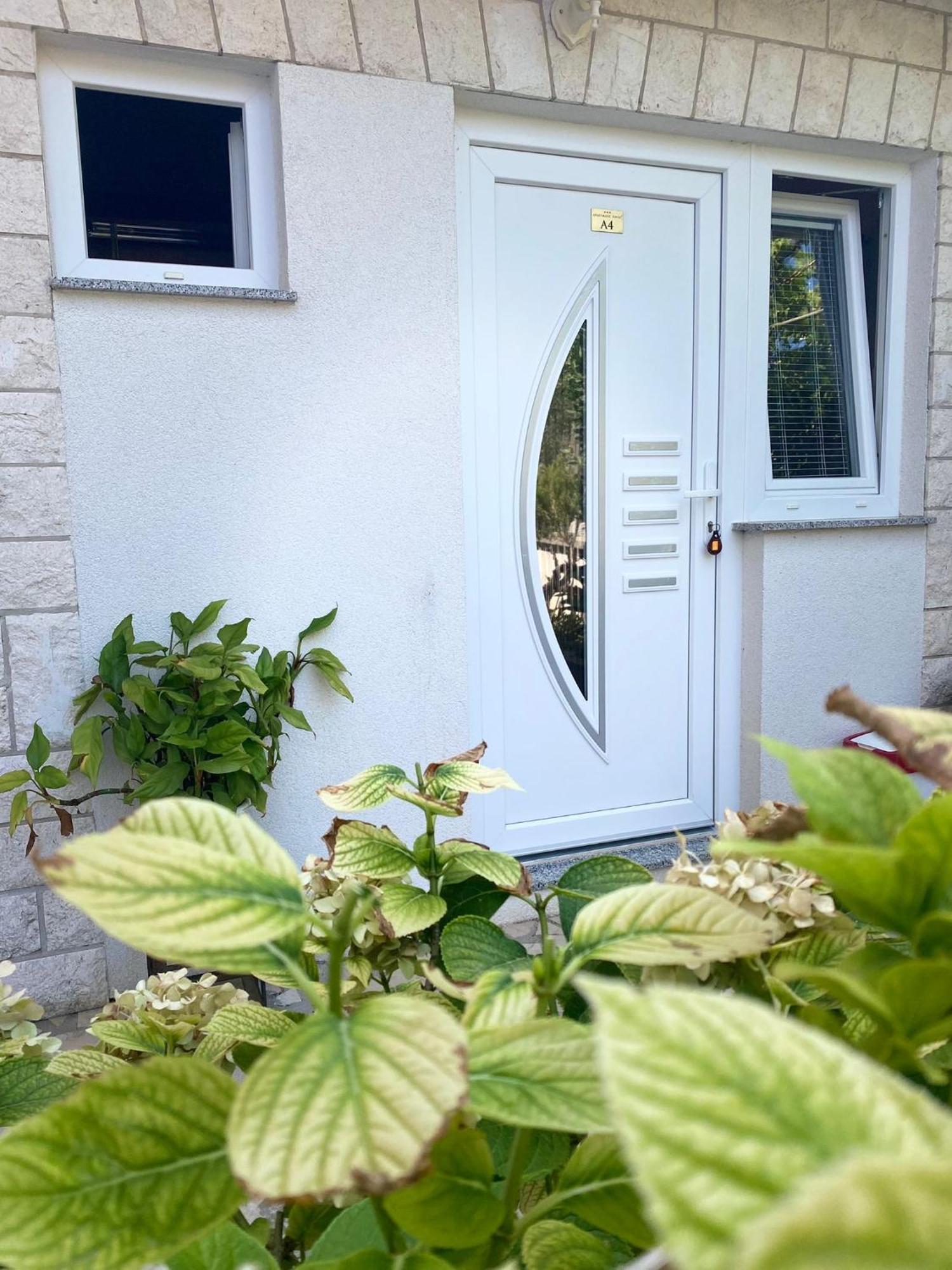 Apartments Jonjic Vodice Eksteriør bilde