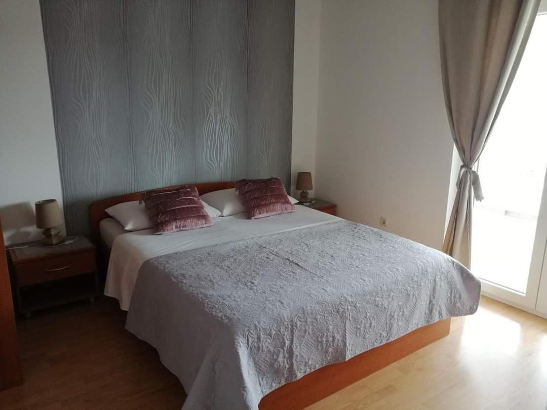 Apartments Jonjic Vodice Eksteriør bilde