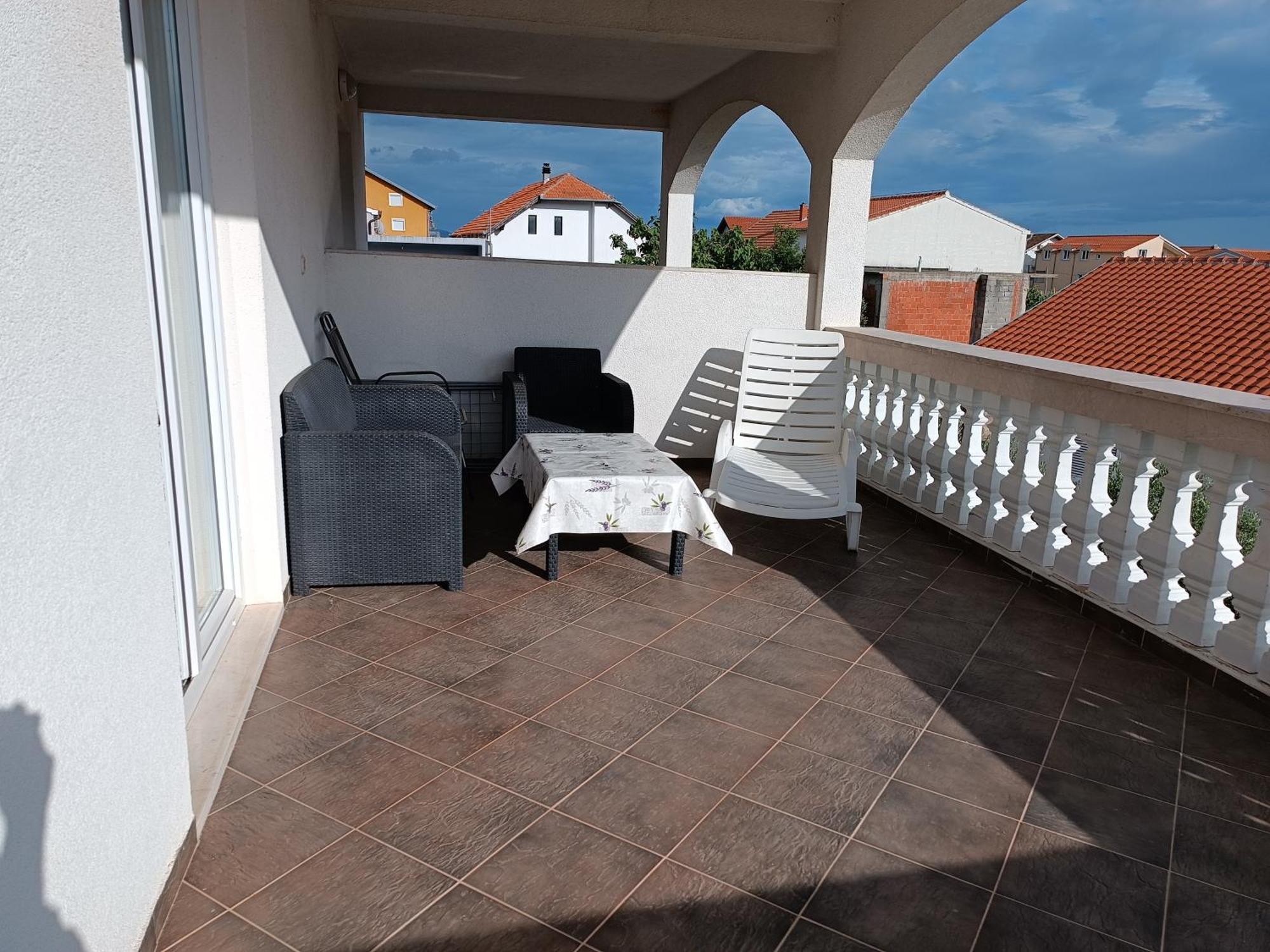 Apartments Jonjic Vodice Eksteriør bilde