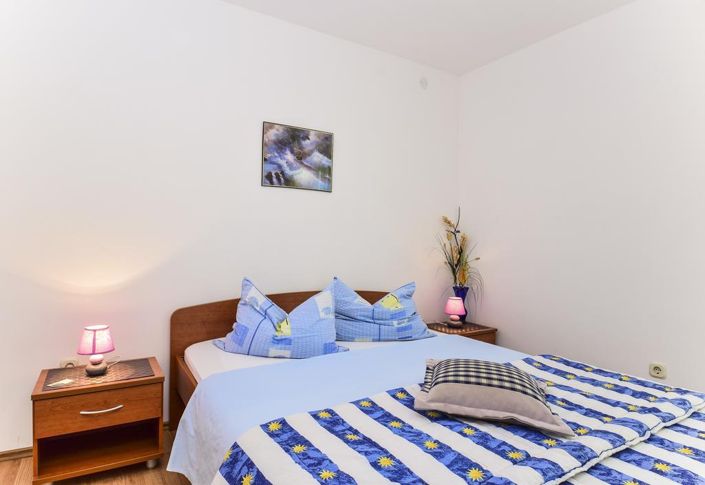 Apartments Jonjic Vodice Eksteriør bilde