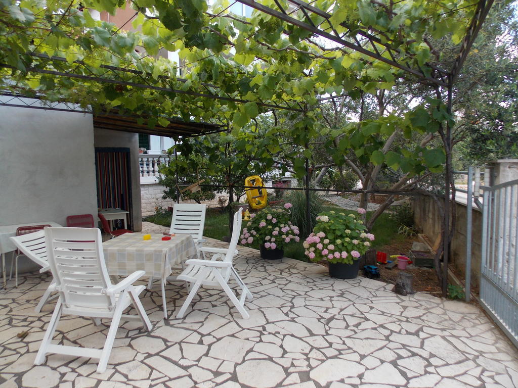 Apartments Jonjic Vodice Eksteriør bilde