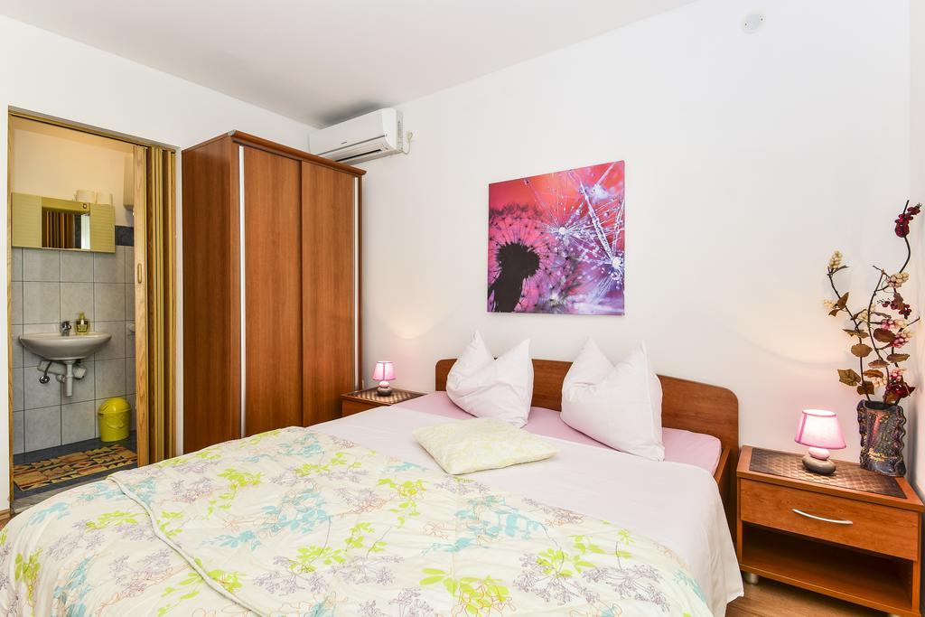 Apartments Jonjic Vodice Eksteriør bilde