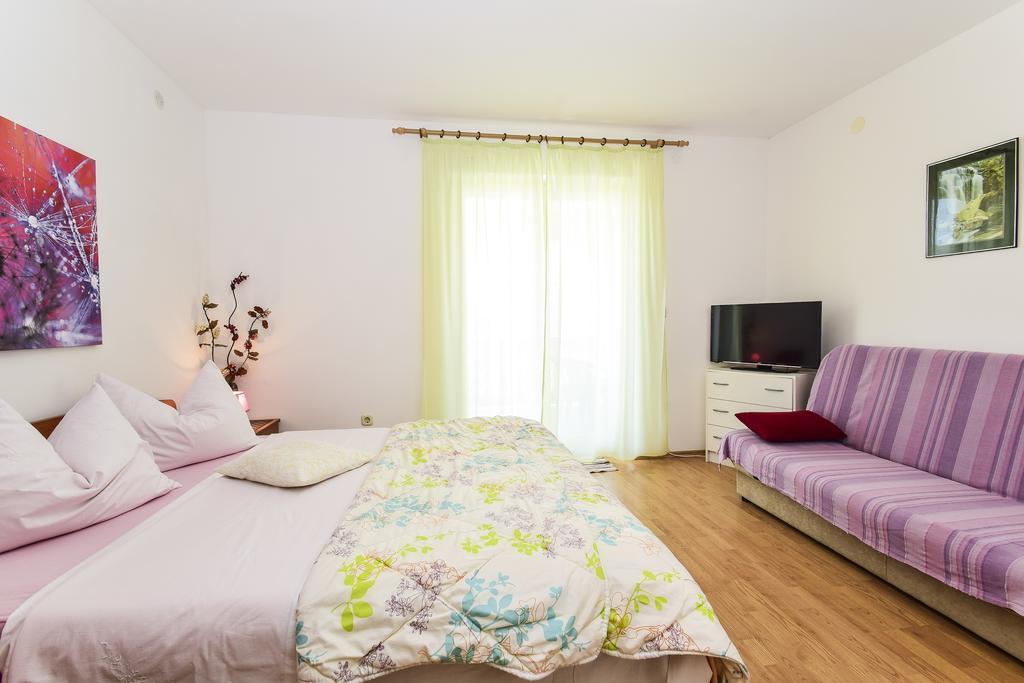 Apartments Jonjic Vodice Eksteriør bilde