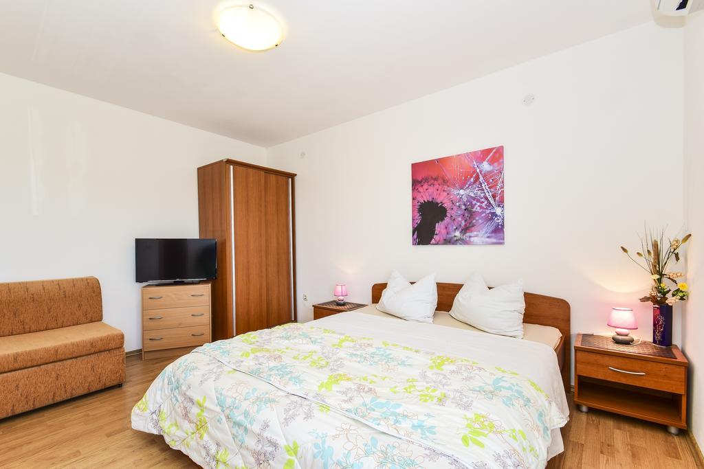 Apartments Jonjic Vodice Eksteriør bilde