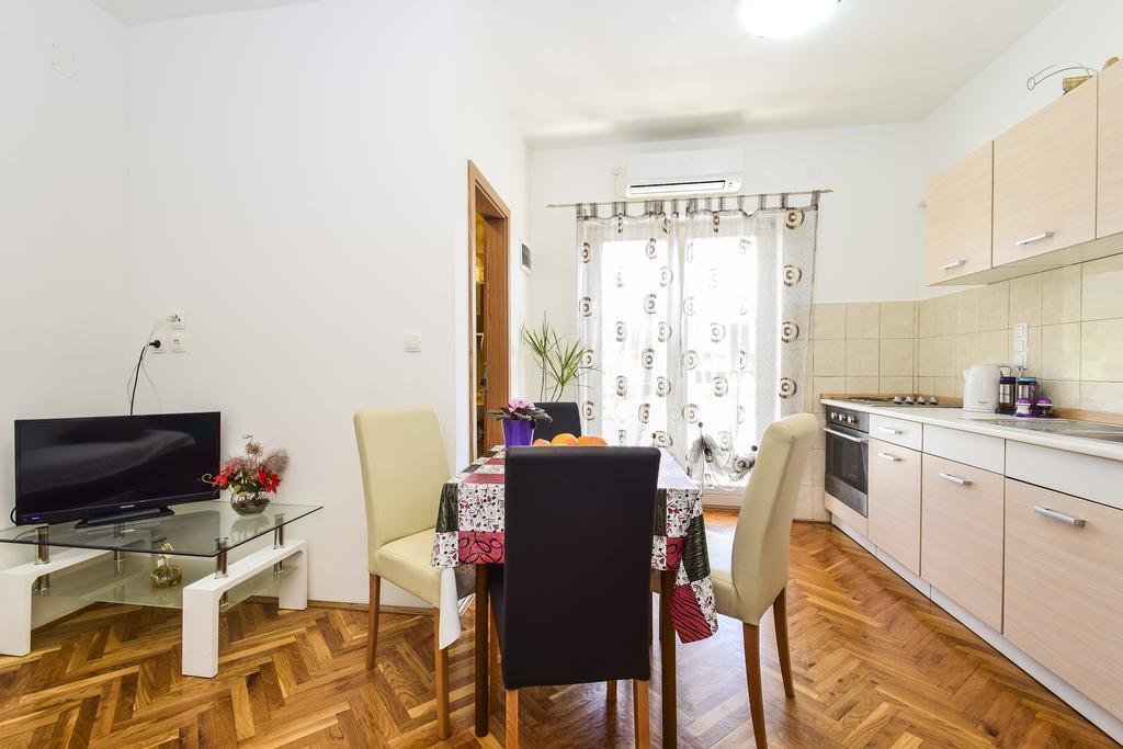 Apartments Jonjic Vodice Eksteriør bilde